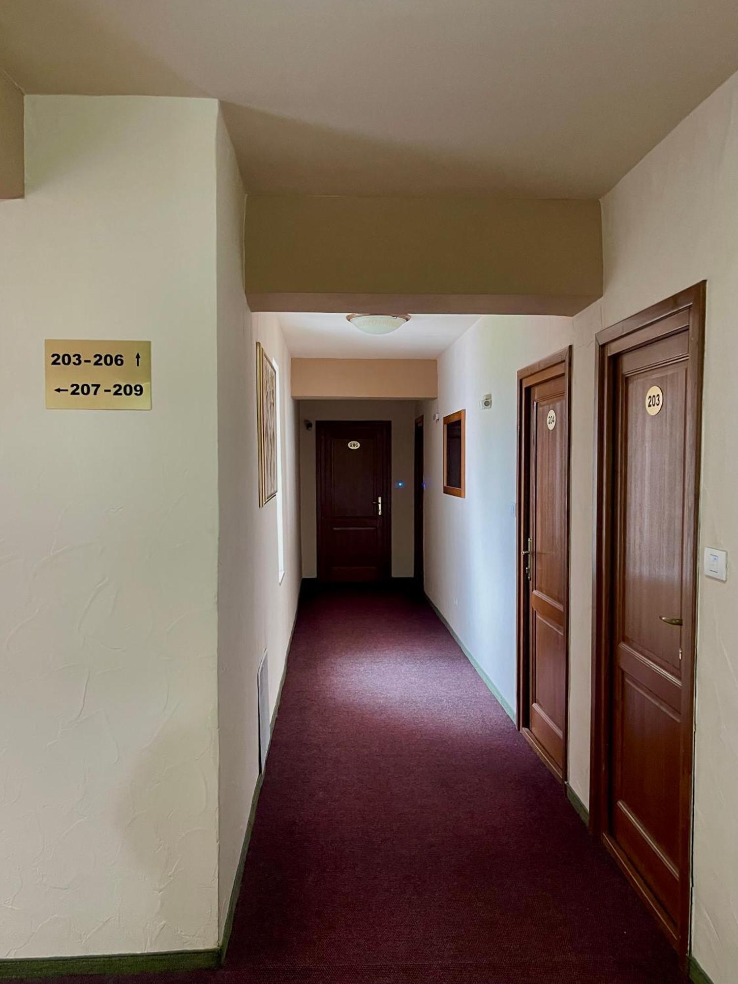 Hotel Lucy Star Cluj-Napoca Esterno foto